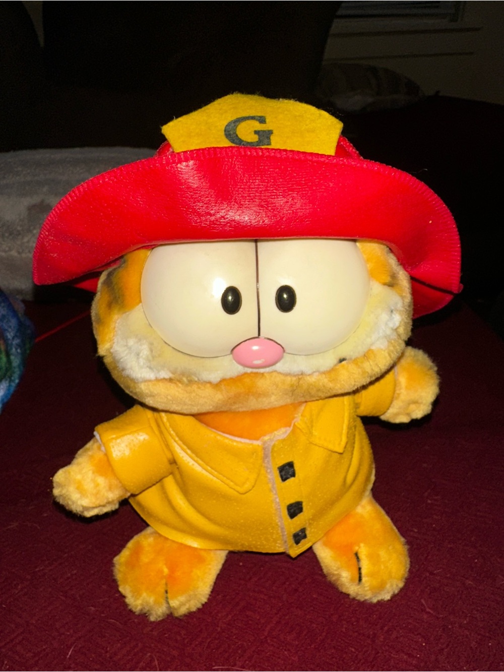 VINTAGE GARFIELD THE CAT FIREMAN BRIGADE PLUSH DAKIN 1981  10"